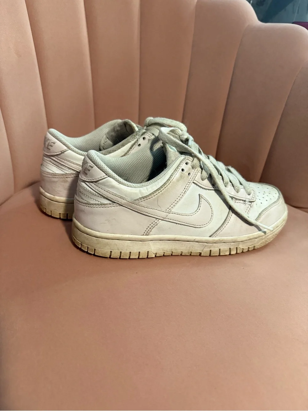 Nike Kids Low-Top Sneakers in Violet